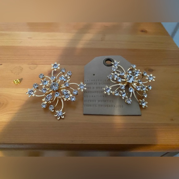 Gorgeous NWT Anthropologie earrings. Perfect for Bridal or a special night out. - Picture 4 of 4